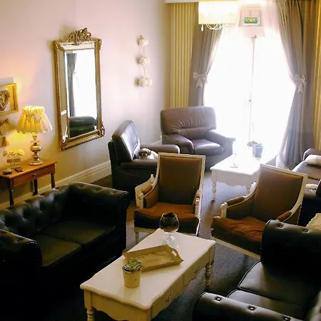 Manoir Saint Eloi Hotel 3*