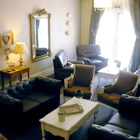 Manoir Saint Eloi Hotel 3*