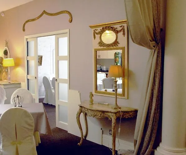 Manoir Saint Eloi Hotel Noyon