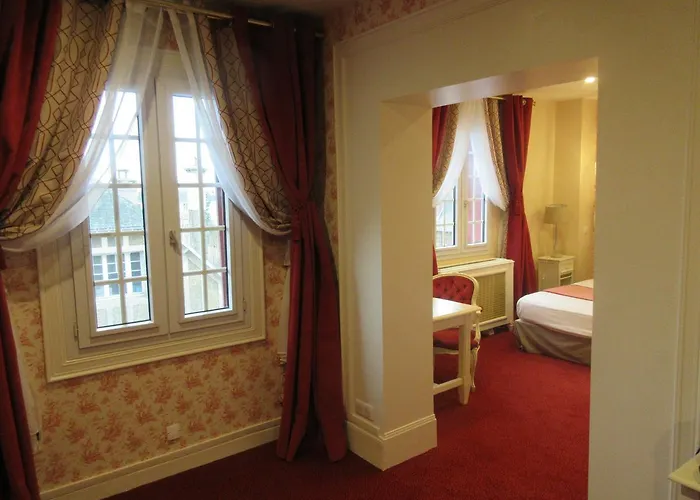 Manoir Saint Eloi Noyon